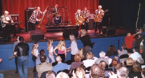 Comets in London 2000